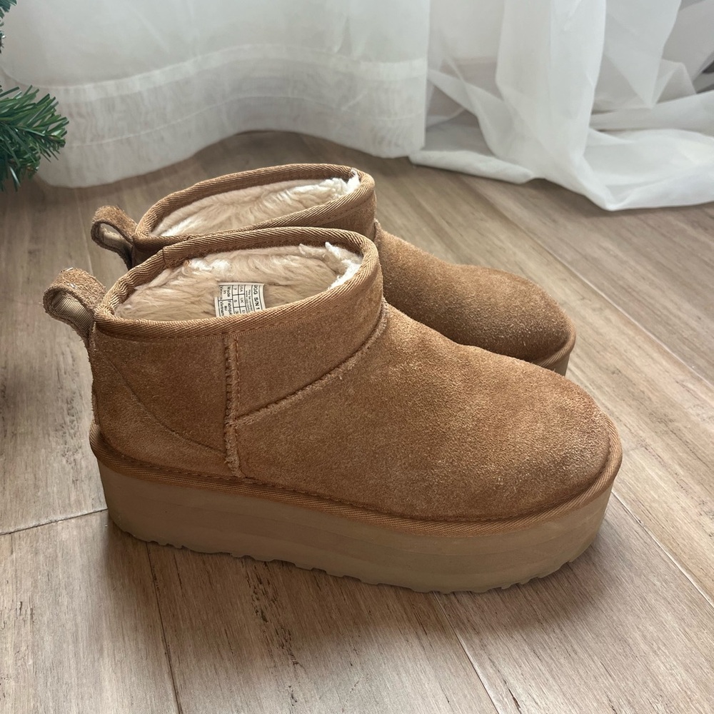 UGG Ultra Mini Platform